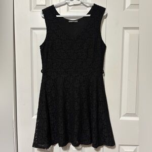 Suzy Shier Elegant Black Lace Dress